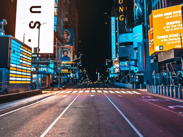 Times Square, deserted during the COVID-19 lockdown. © Paulo Silva from Unsplash